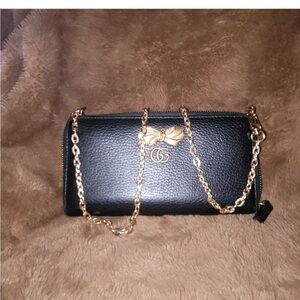 GUCCI GG Marmont Wallet Black Zippy Wallet On Chain